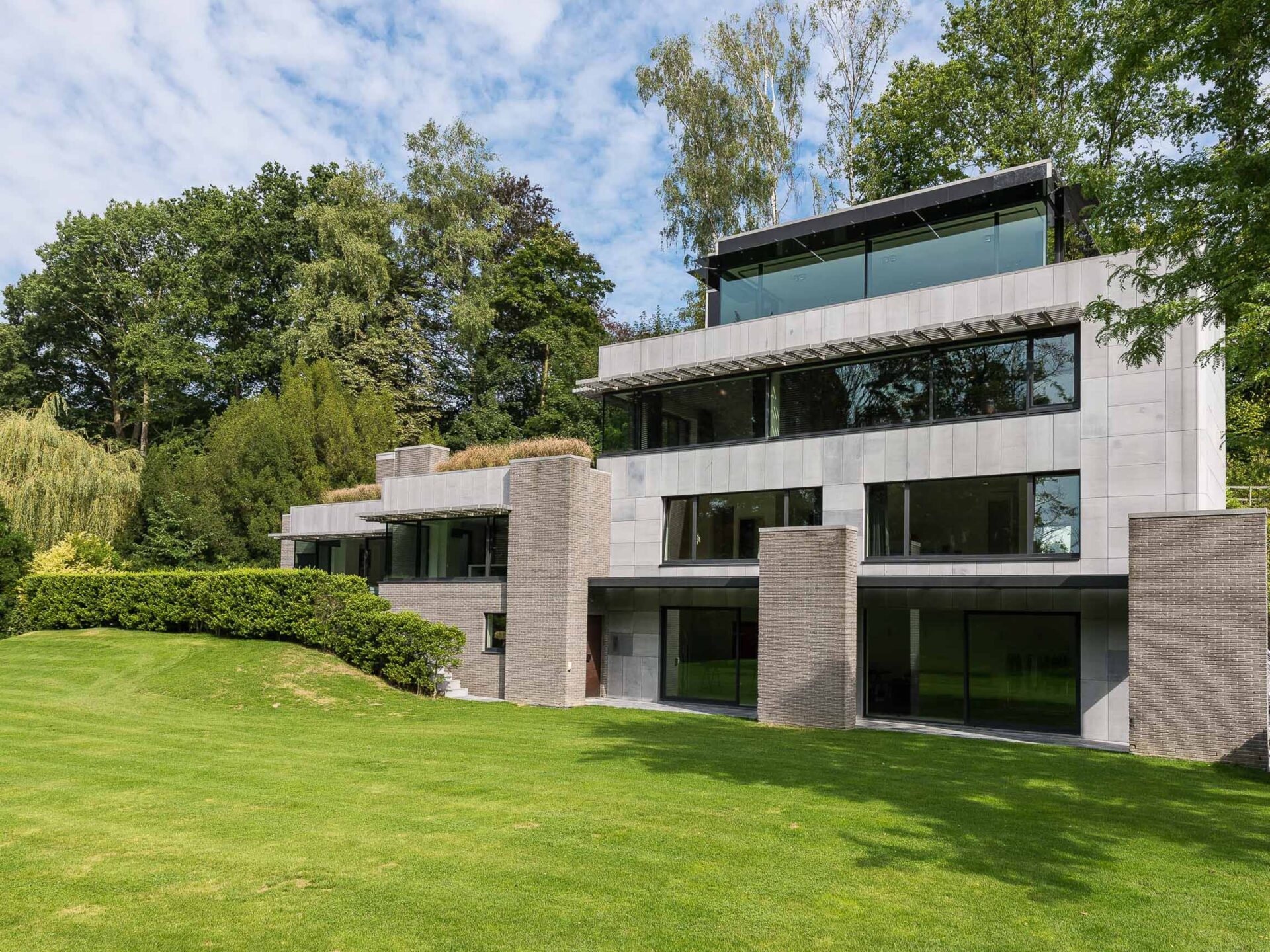 Belgium Sothebys Int. Realty Contemporary villa by André Jacqmain NL