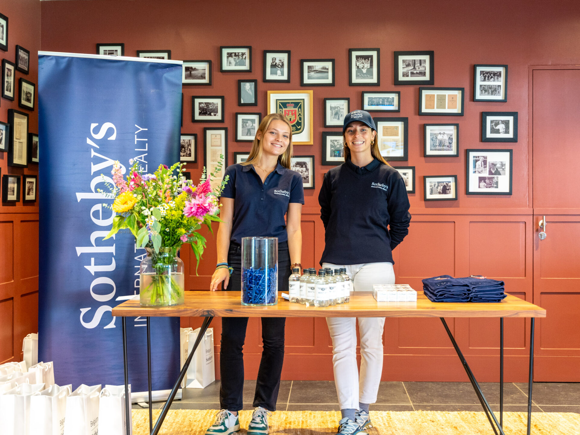Belgium Sothebys Int. Realty Sotheby’s Premier Golftoernooi in Antwerpen: Een Dag van Luxe en Sport